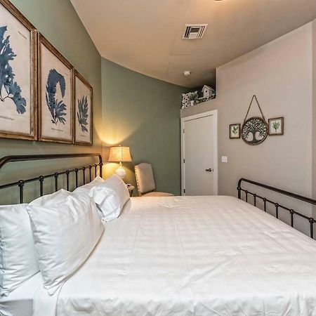 Green Door Lofts -Magnolia Loft, Silos/Downtown 韦科 外观 照片